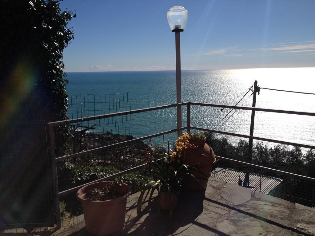 Tramonto Sul Mare Villa Framura Exterior photo